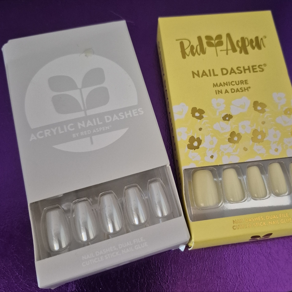 Red Aspen Nail Dash Sets Medium Lenght Coffin Nail Tips White & Yellow